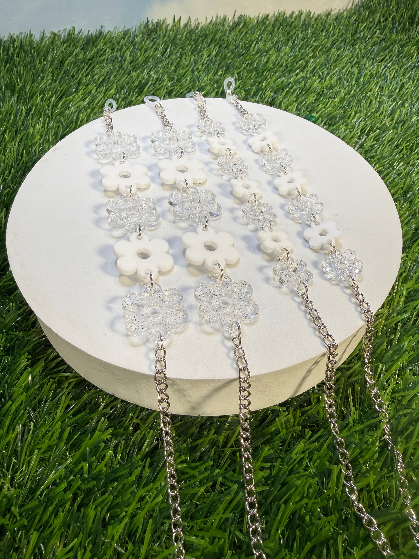 White Flower Sunglasses Chain