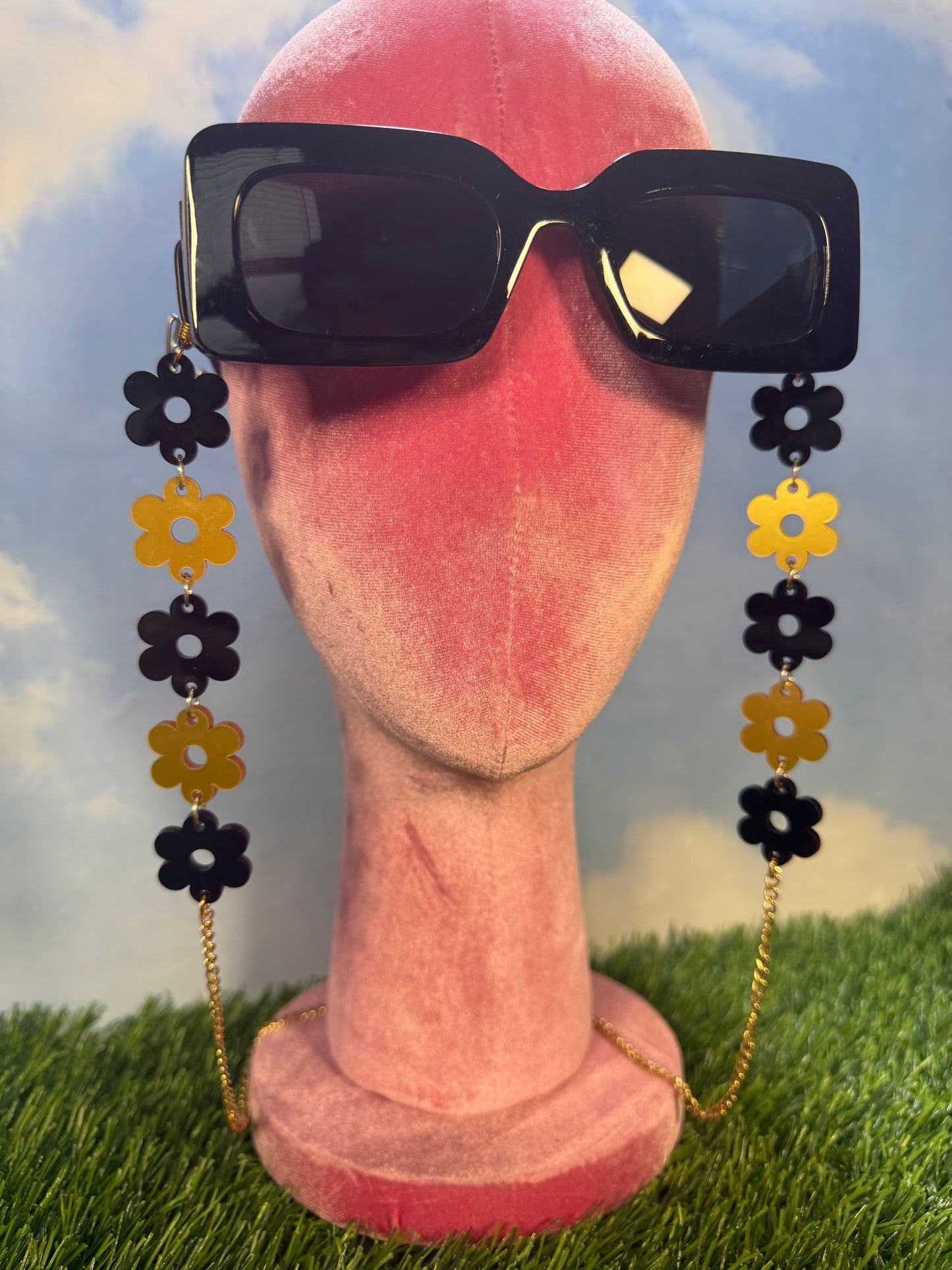 Black and Gold Flower Sunglasses Chain