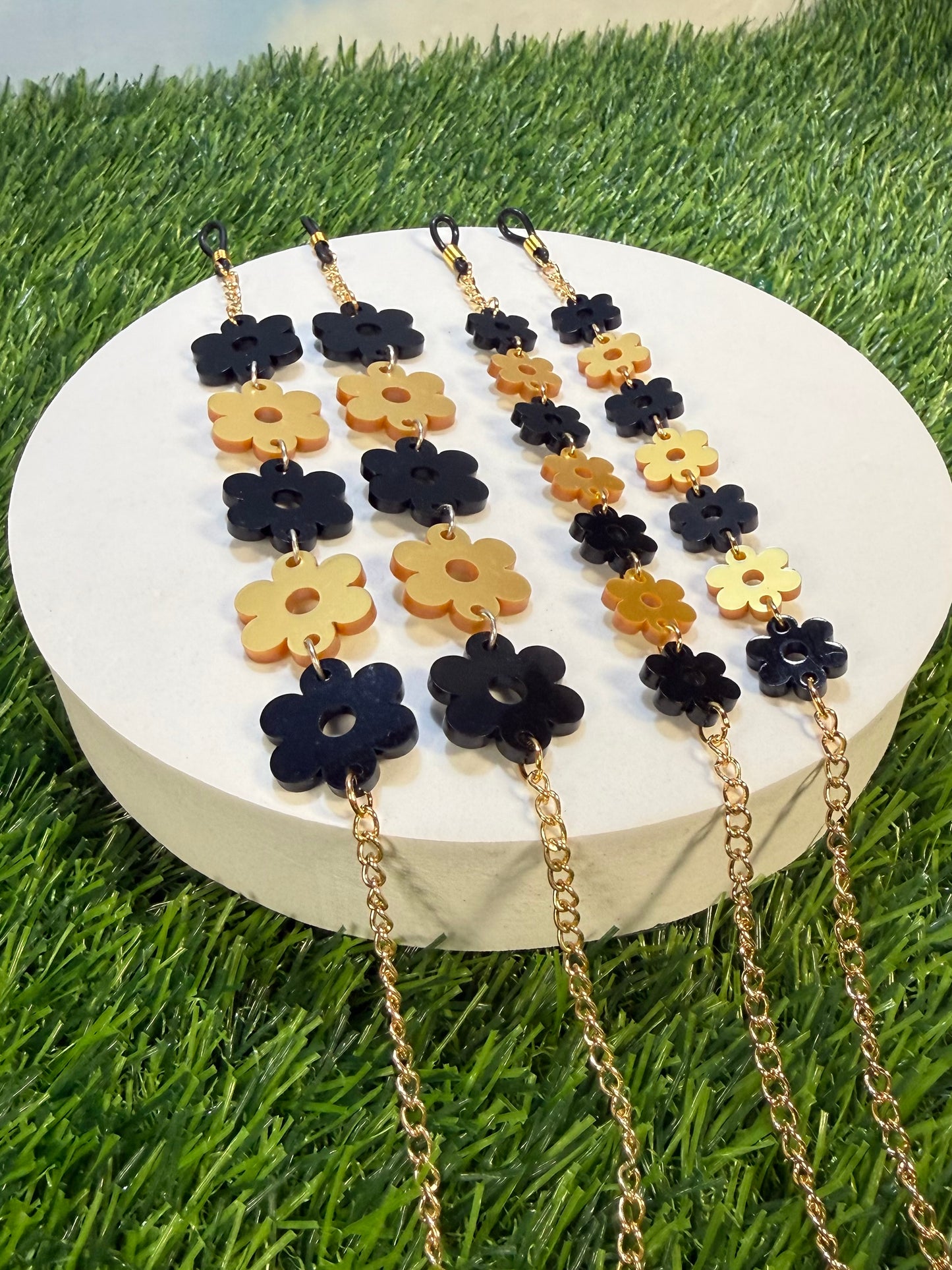 Black and Gold Flower Sunglasses Chain