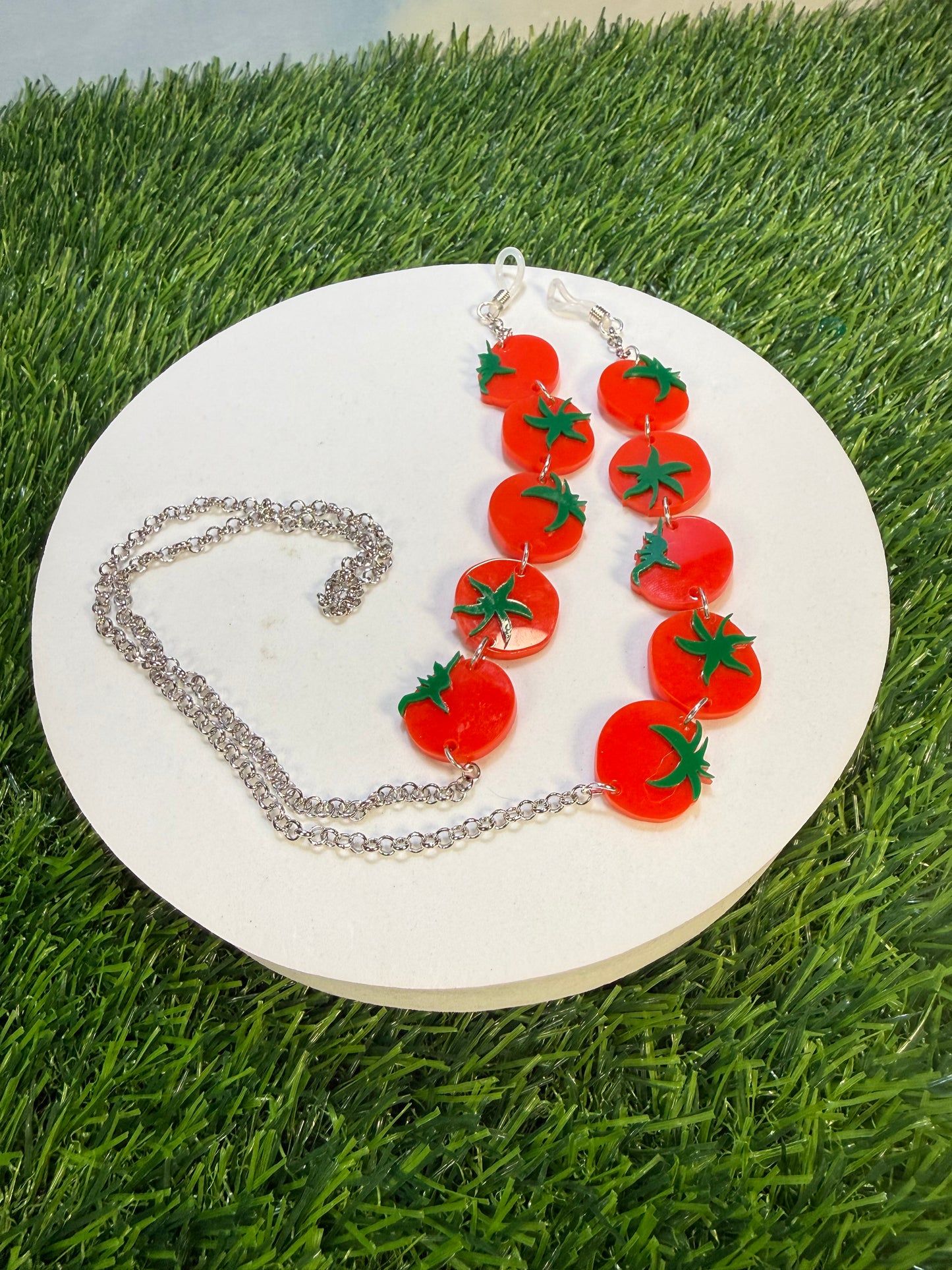 Tomato Sunglasses Chain
