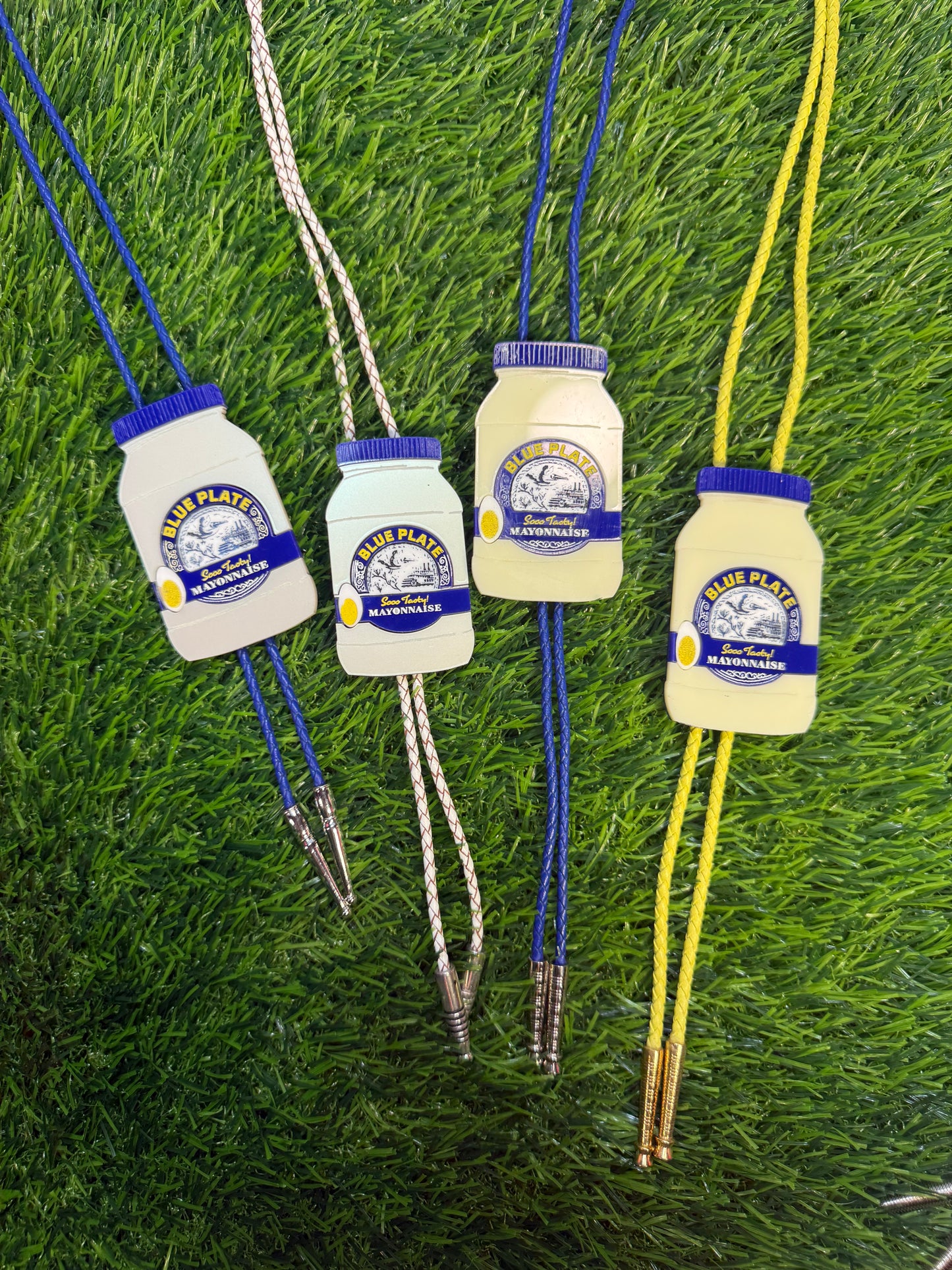 Mayonaise Bolo Tie