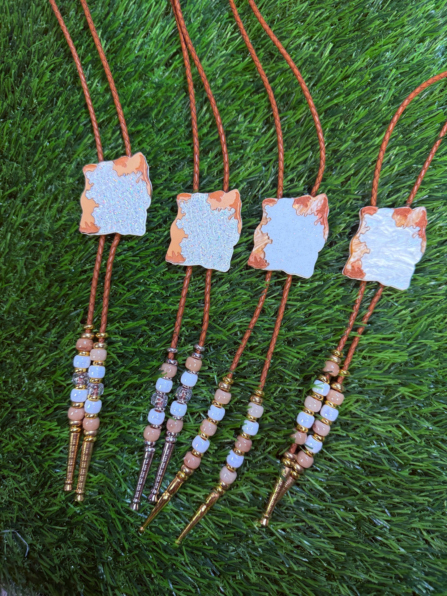 Beignet Bolo Tie - Brown Beads