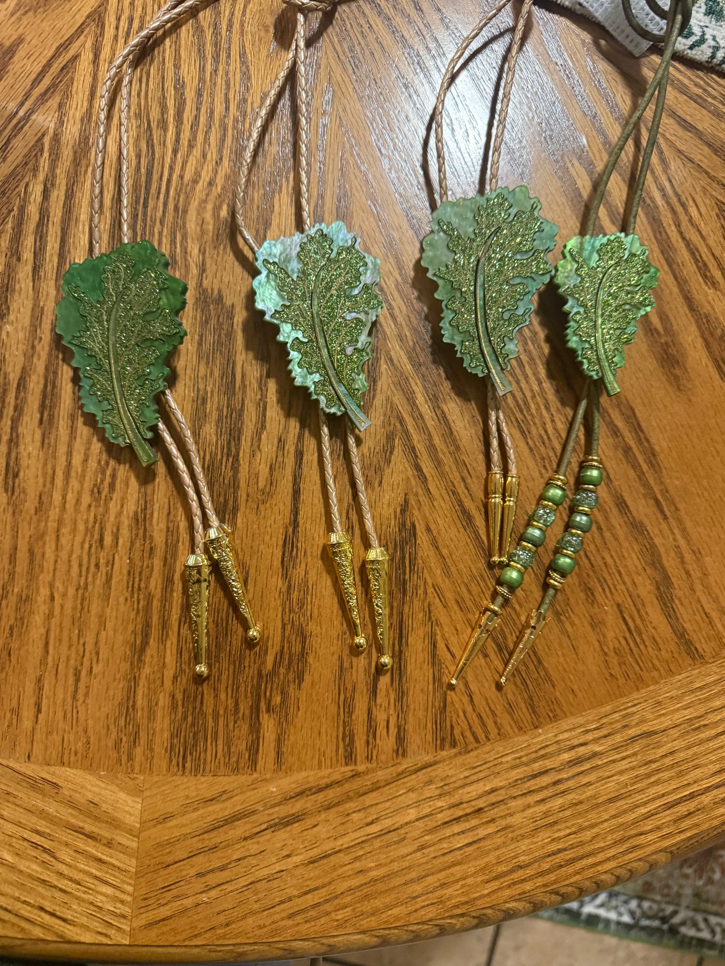 Leafy Green Bolo Tie